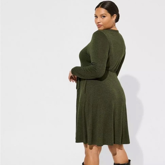 Torrid Super Soft Hacci Faux Wrap Dress Size 2X - Picture 2 of 5